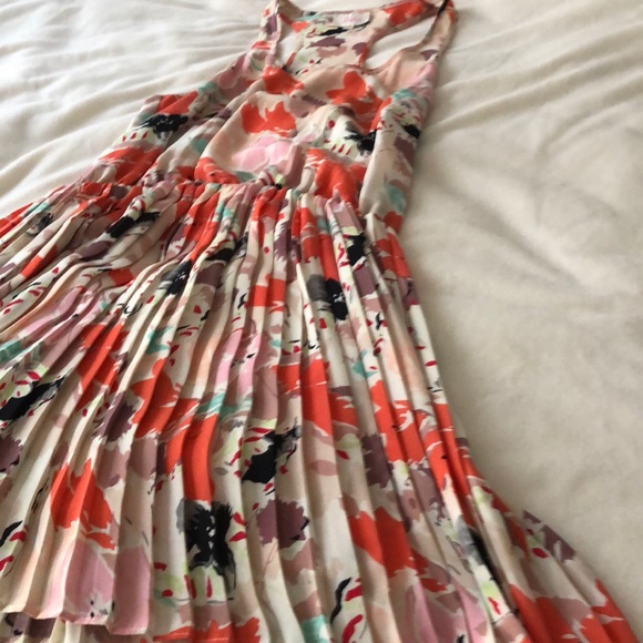 Parker floral dress - Picture 3 of 4